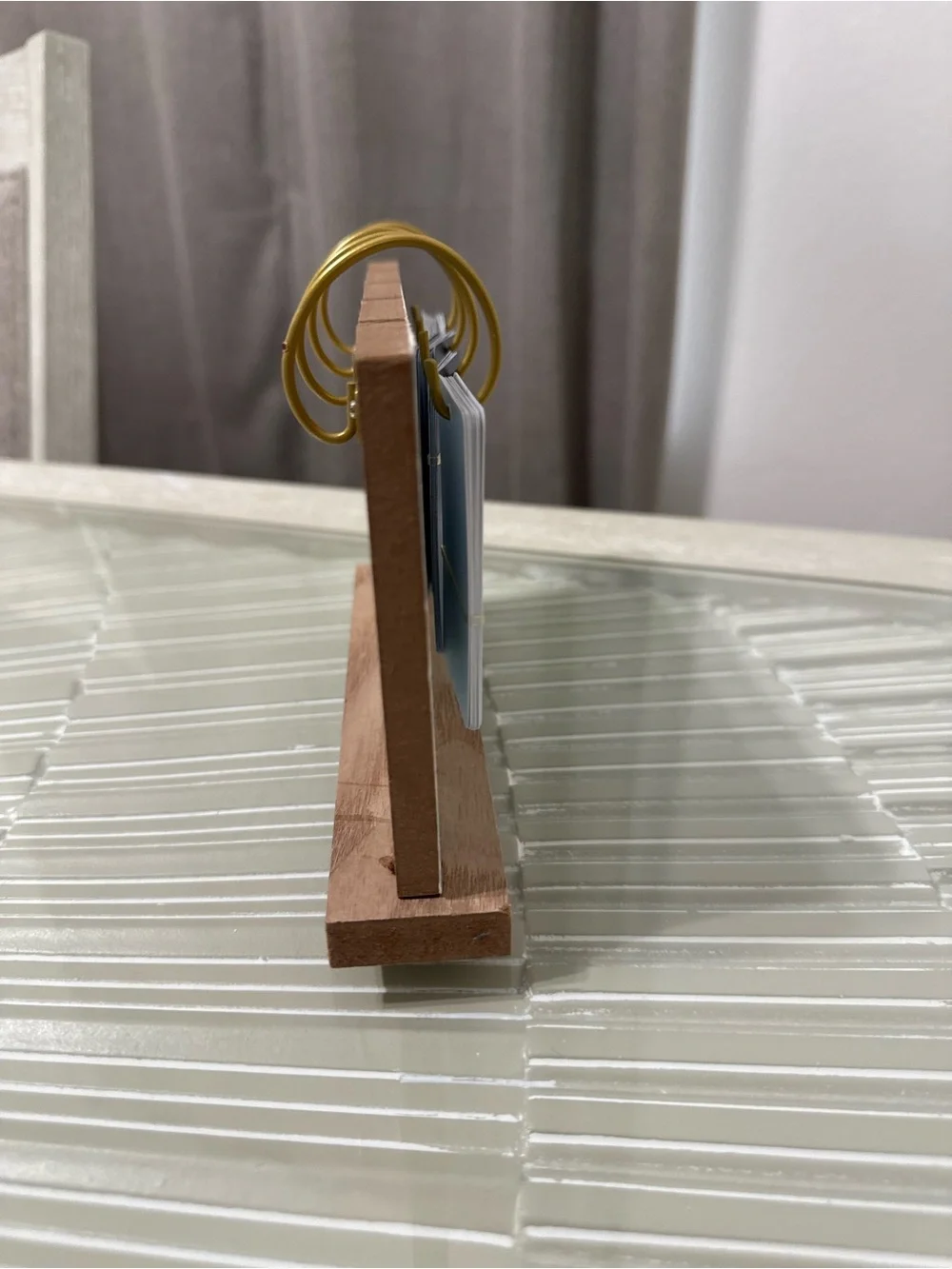 Vintage-Style Perpetual Desk Calendar - Blue & White